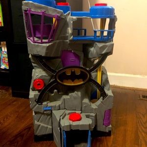 Imaginext DC Super Friends Bat Cave